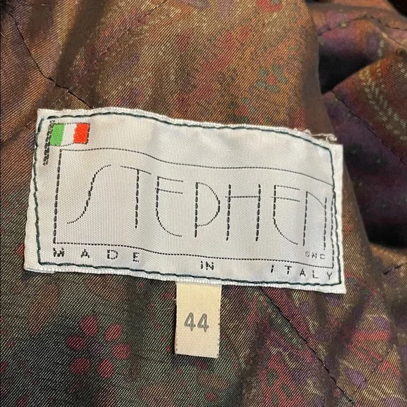 Elegant Green Jacket with Faux Fur Trim - Picture 2 of 10